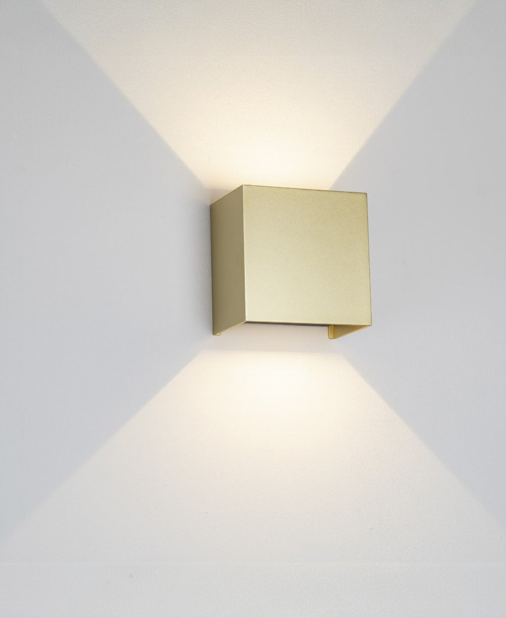 Davos 15x15 Gold Sconce