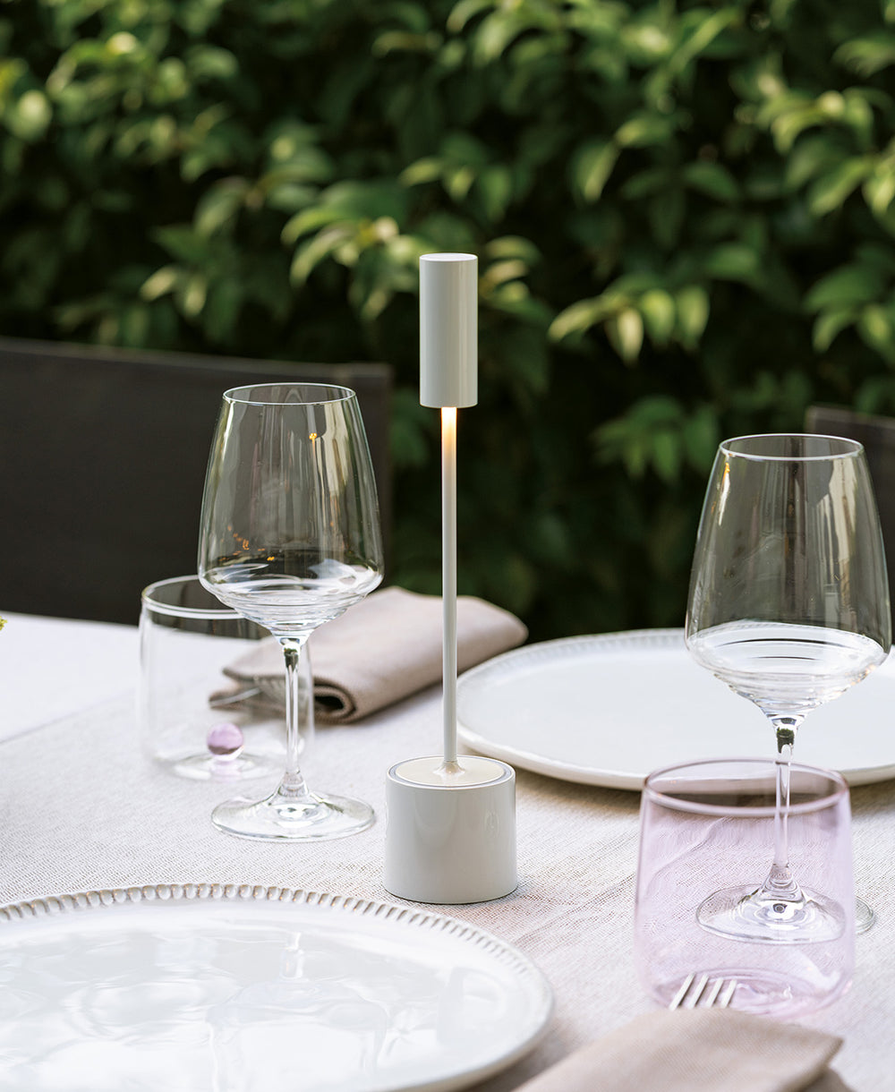 Carolina Şarjlı Masa Lambası - Beyaz