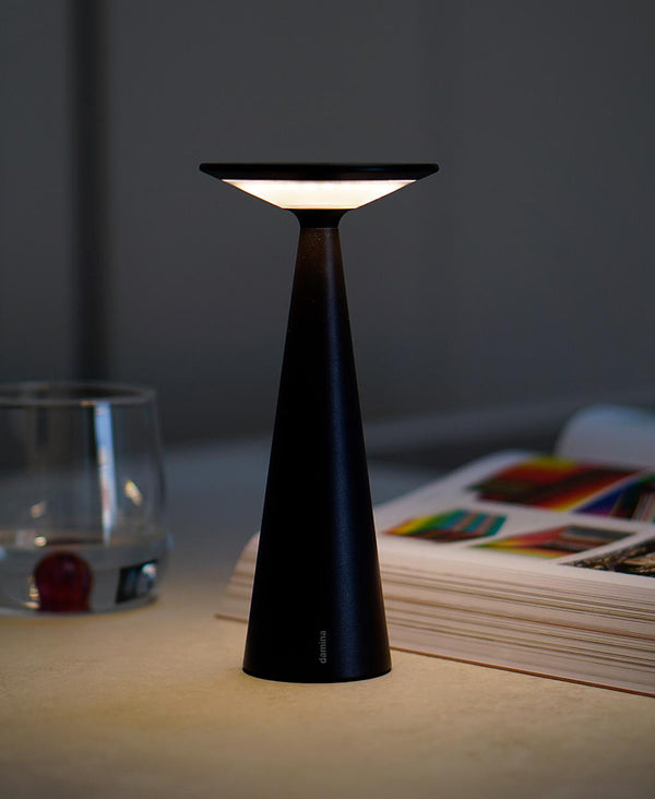 Damina Şarjlı Masa Lambası - Siyah
