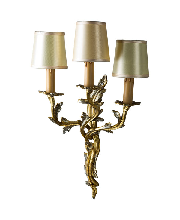 Desir 3-Arm Golden/Silver Leaf Applique