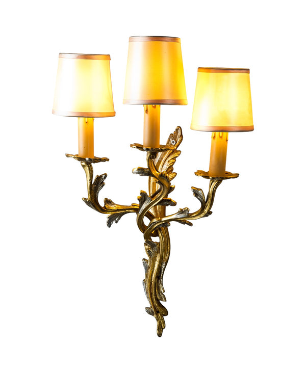 Desir 3-Arm Golden/Silver Leaf Applique