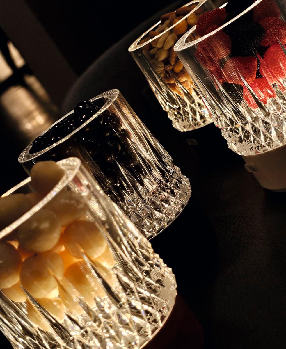 Lax Şarjlı Siyah Masa Lambası