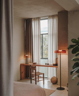 Levels 32 cm Amber Renk Masa Lambası