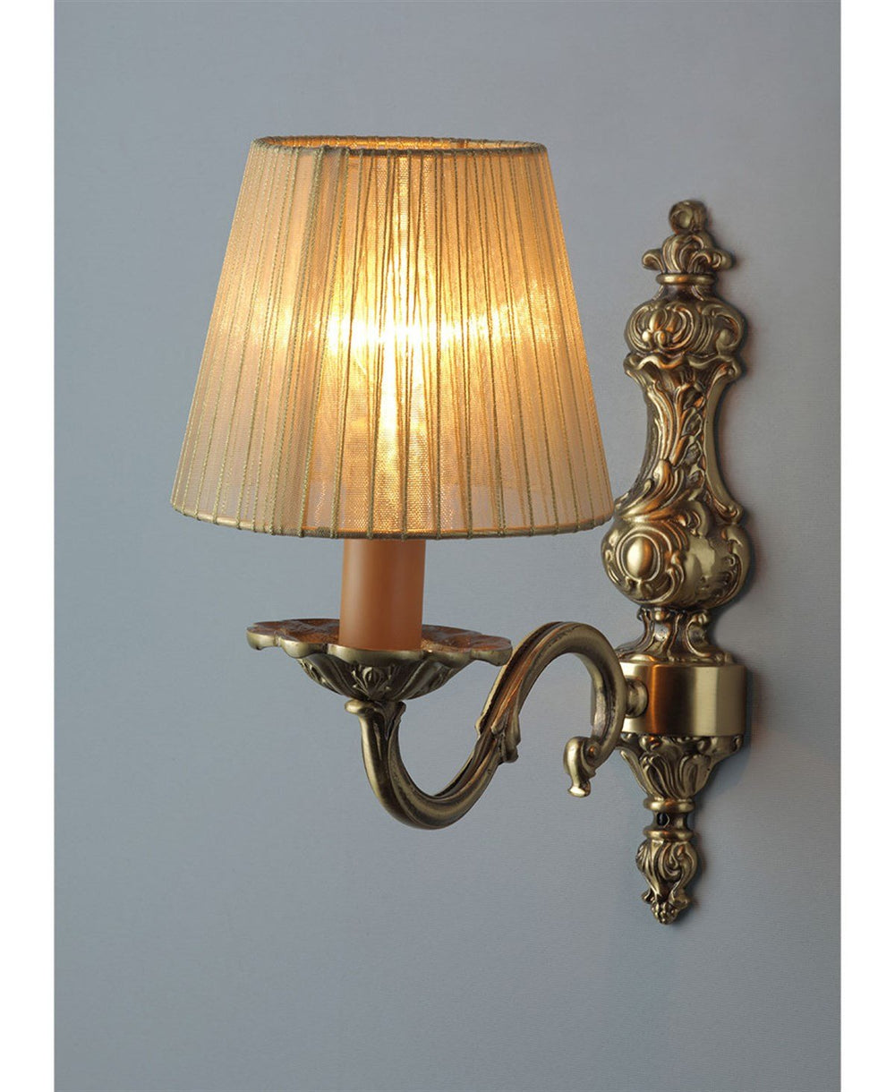 LICIO ESKİTME PİRİNÇ TEKLİ APLİK