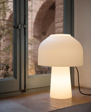 Lilly Beyaz Cam Masa Lambası