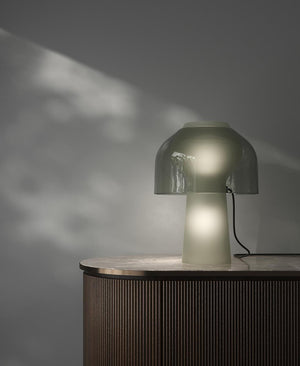 Lilly Füme Cam Masa Lambası