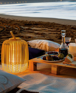 TAKE A WAY M BEYAZ ŞARJLI MASA LAMBASI