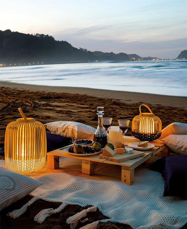 TAKE A WAY M BEYAZ ŞARJLI MASA LAMBASI